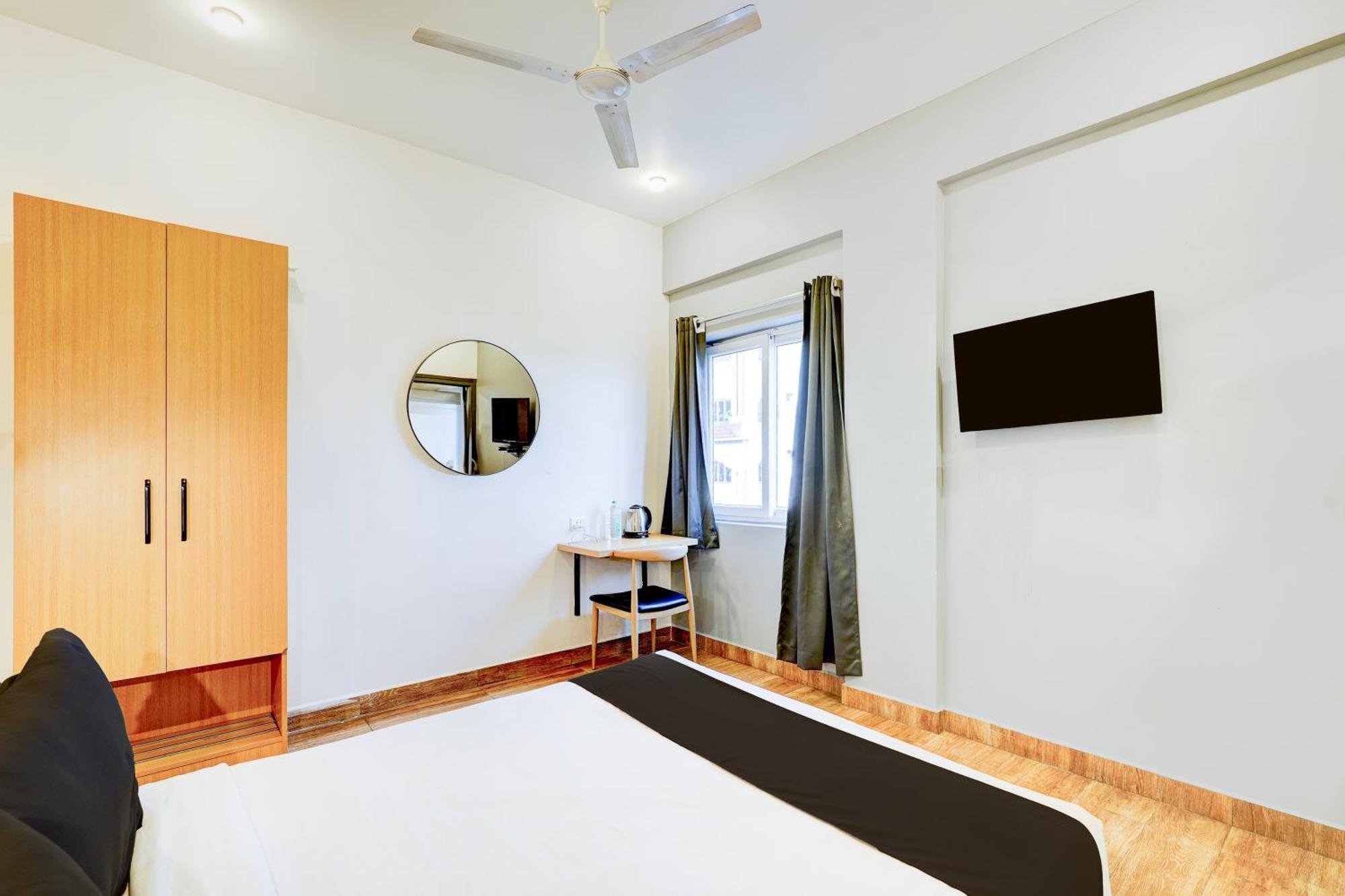 Super Townhouse Tirupati Hotel Exterior photo