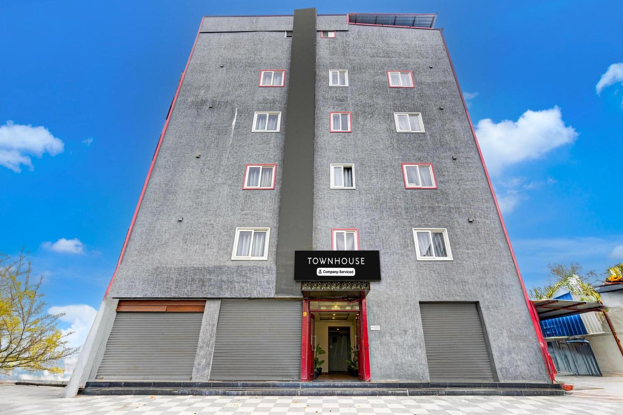 Super Townhouse Tirupati Hotel Exterior photo